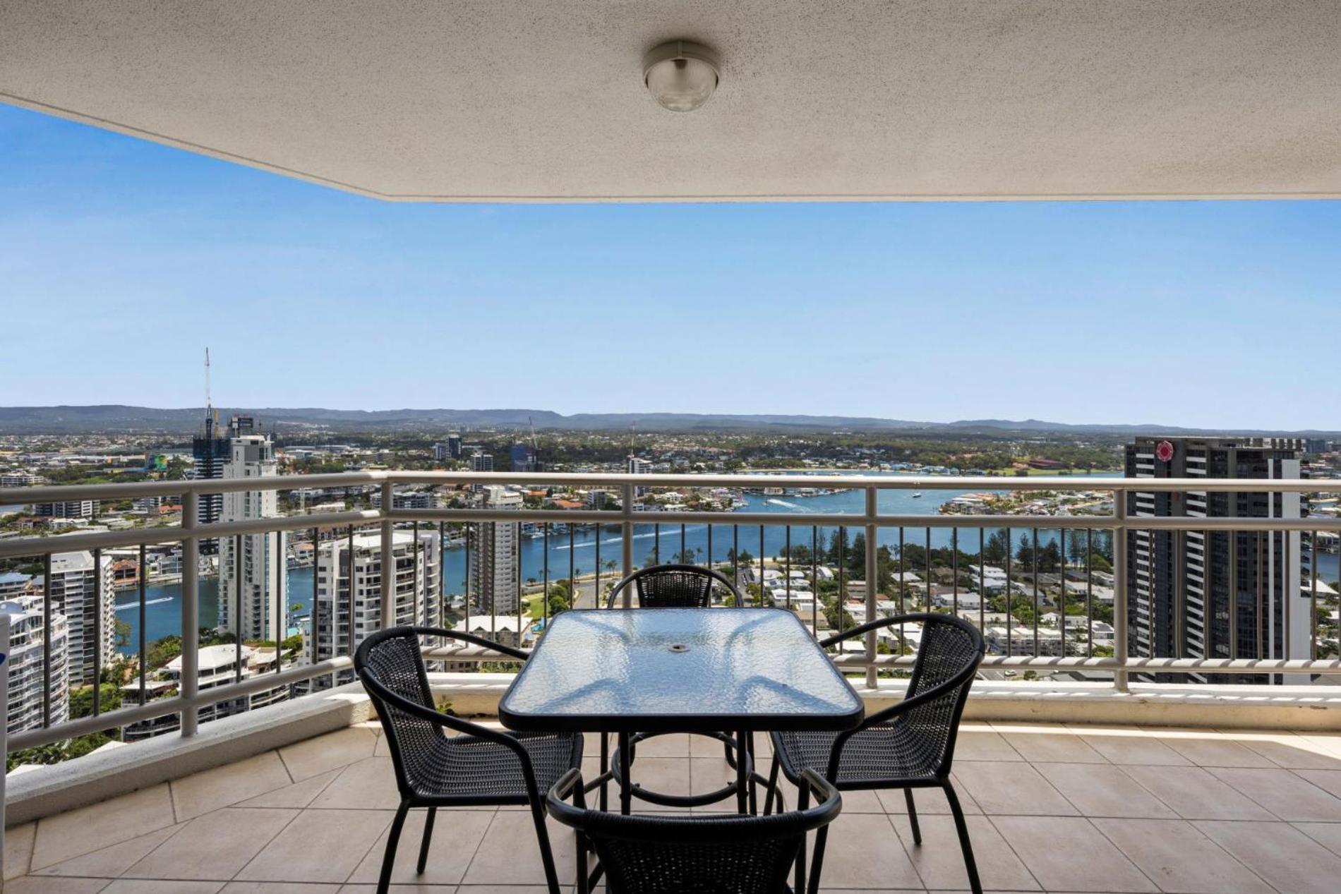 Crown Towers - Hosted By Coastal Letting *
