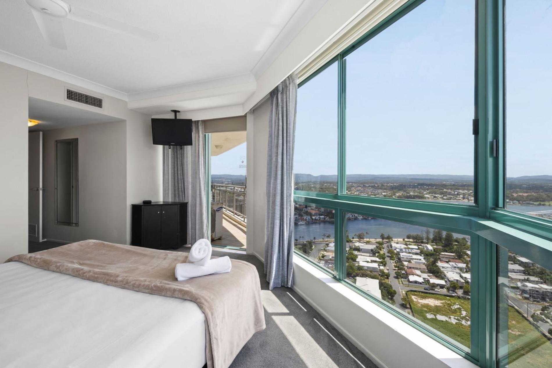 Crown Towers - Hosted By Coastal Letting